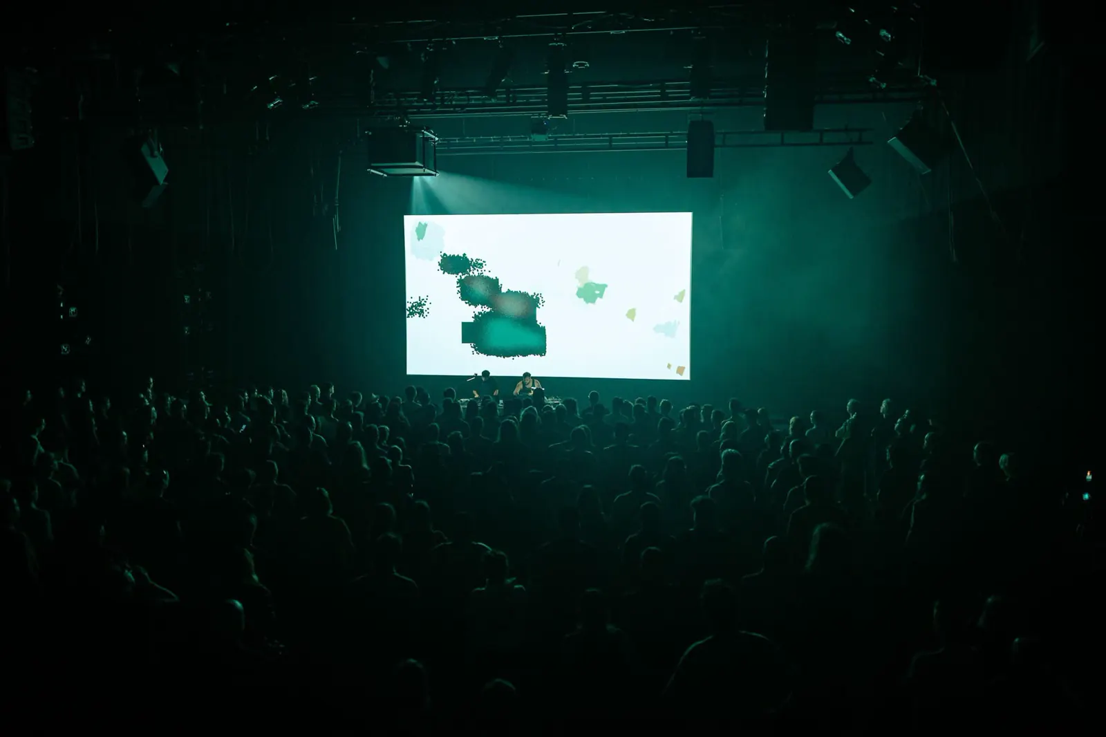 Fixate by pliq performed before a full audience
